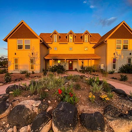 Skyridge Inn Торрі Екстер'єр фото
