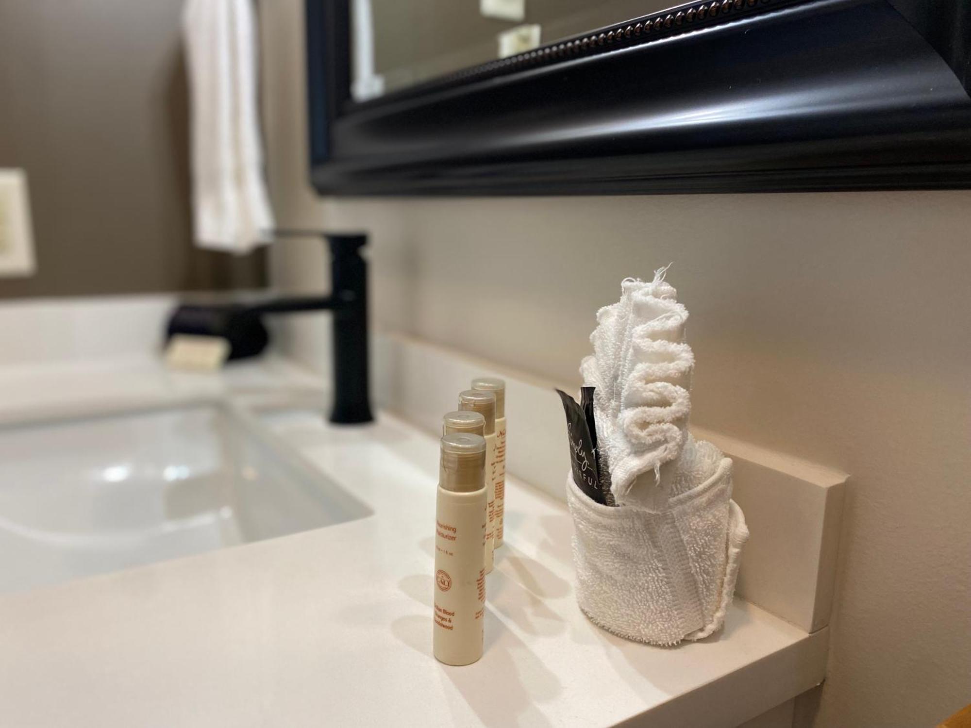 Skyridge Inn Торрі Екстер'єр фото