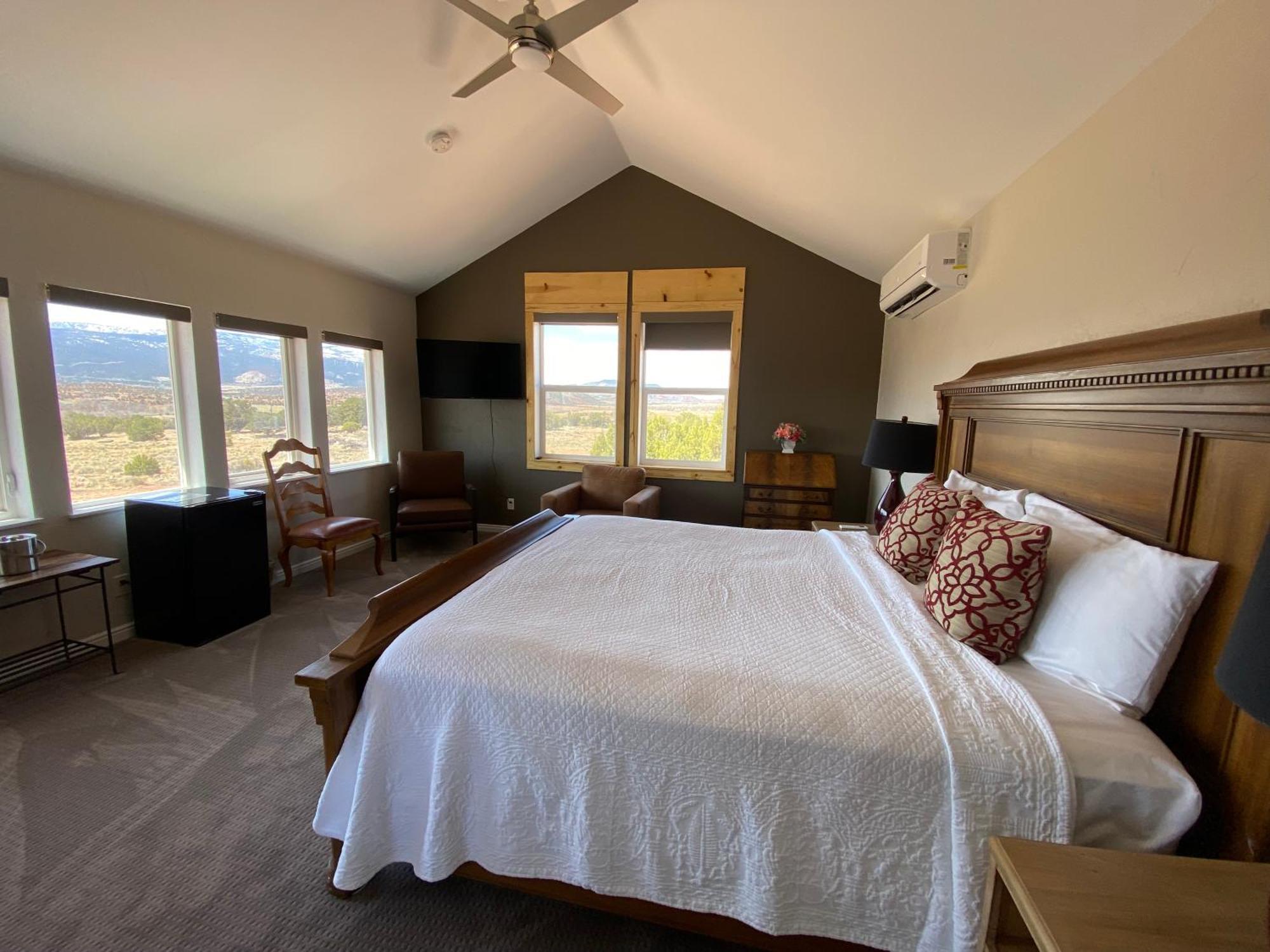 Skyridge Inn Торрі Екстер'єр фото