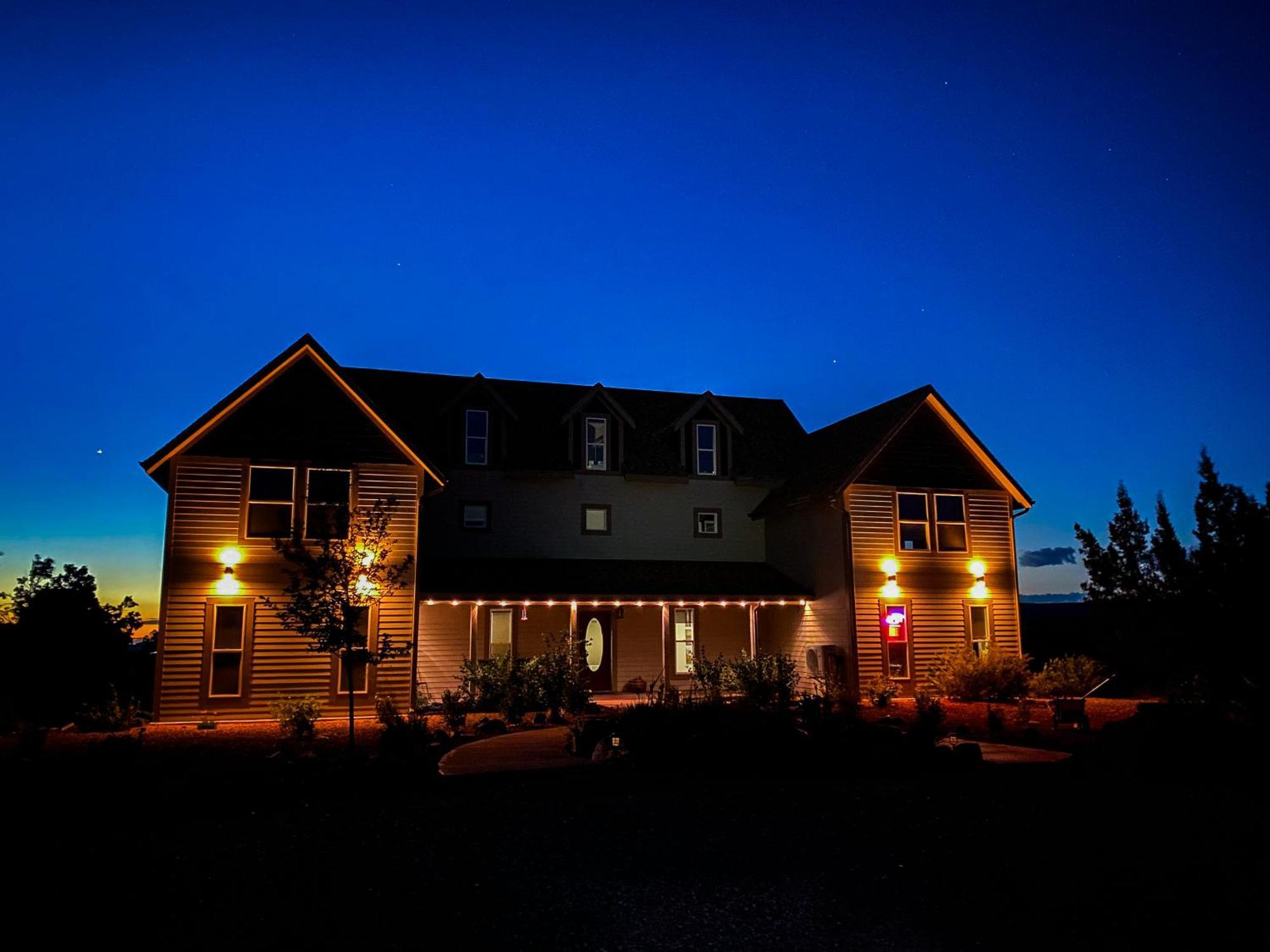 Skyridge Inn Торрі Екстер'єр фото